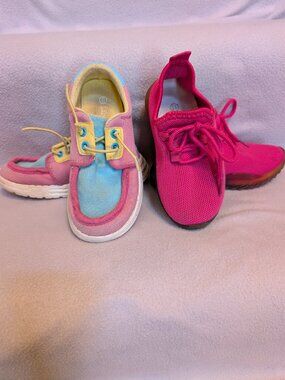 Lot! 2 pairs shoes size 11/12T shoes. Colorful slide on shoes pink blue yellow